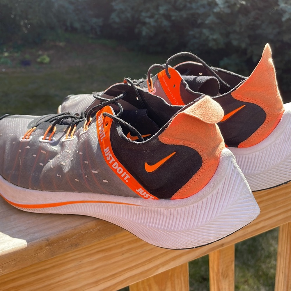 Mens Nike Sneakers- EXP- X14 SE Black/Orange/ White  Size 13 - Picture 10 of 14